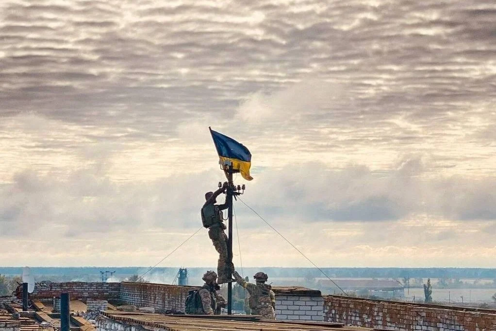 Высокополье наше: ВСУ утром подняли флаг Украины над поселком