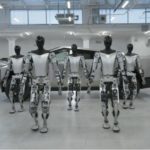 Спекулятивная маржа: босс Tesla говорит о 80% для электромобилей FSD, роботы еще важнее tesla-roboter-optimus-gruppe-cybertruck-hv2023-740x425