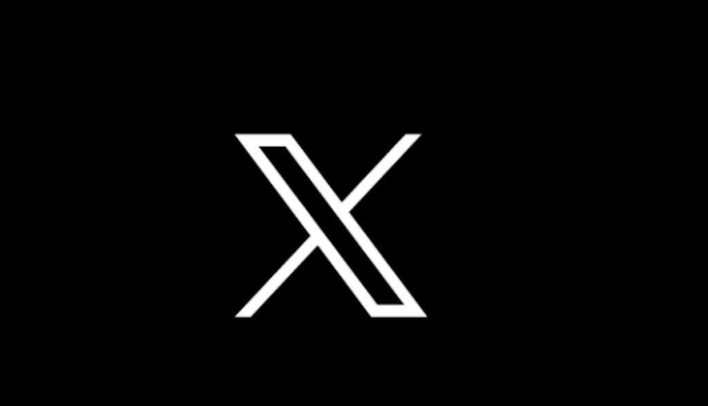 Twitter теперь X: босс Tesla меняет логотип на свою любимую букву