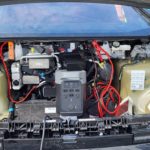 Tesla Cybertruck Dual Motor крупным планом показывает «Super Manifold V2», мощный мотор стеклоочистителя, классные детали интерьера tesla-cybertruck-3-1536x710