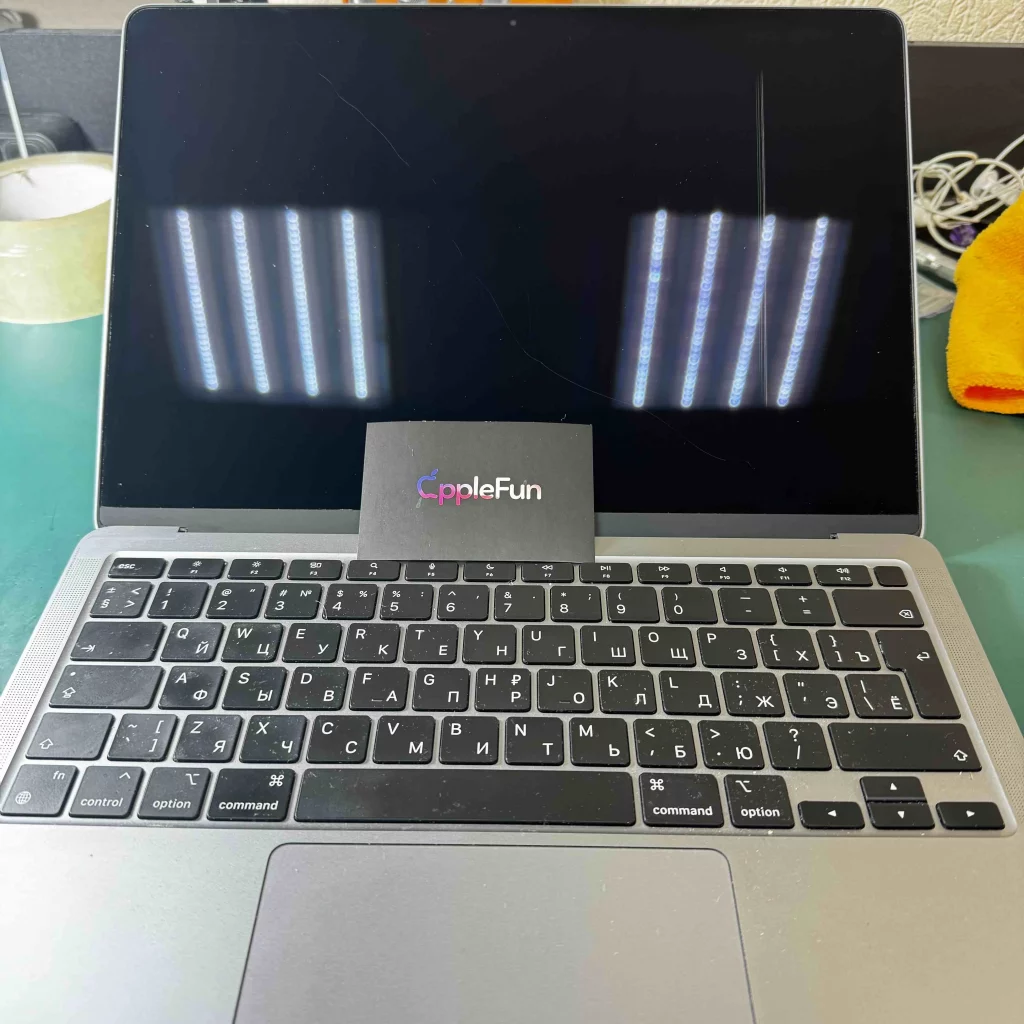Замена матрицы в MacBook Air M1 A2337