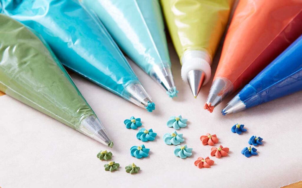 Кондитерские мешки — профессиональный инструмент для декора десертов